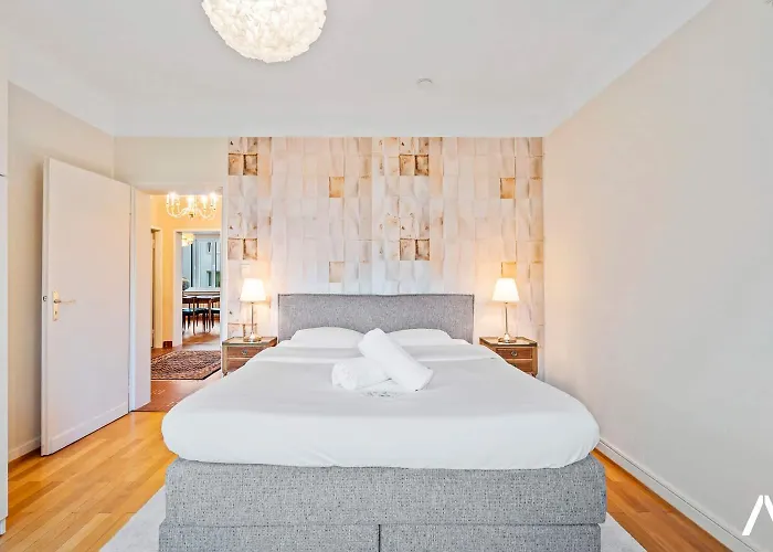 Cozy 1br With Balcony And Workspace In Hollerich