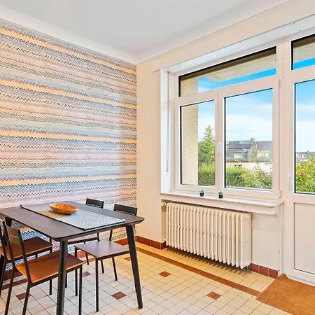 Apartament Cozy 1br With Balcony And Workspace In Hollerich Luksemburg