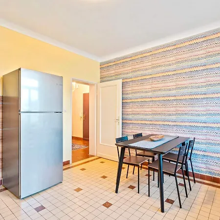 Apartmán Cozy 1br With Balcony And Workspace In Hollerich