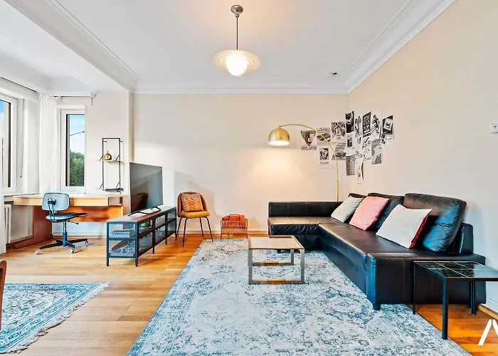 Cozy 1br With Balcony And Workspace In Hollerich Appartamento *