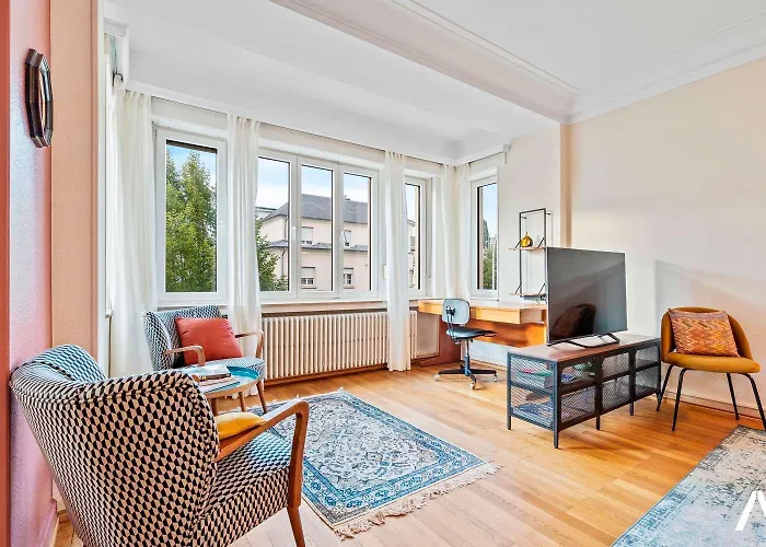 דירה Cozy 1br With Balcony And Workspace In Hollerich *