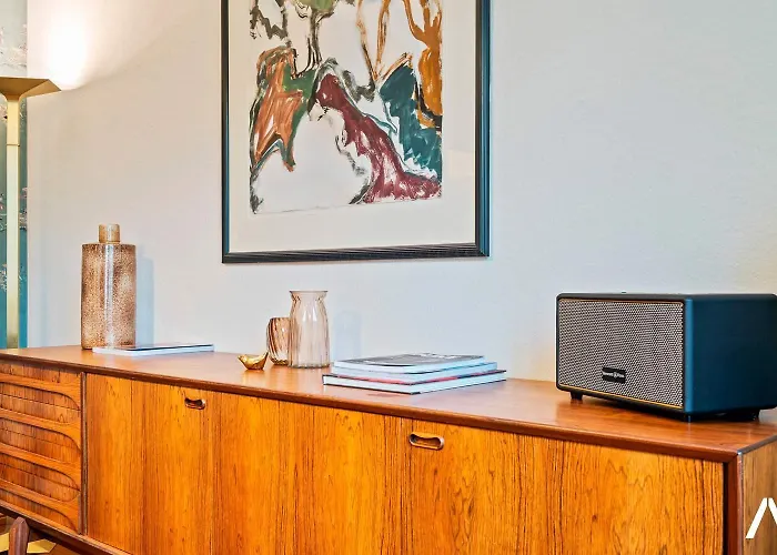 Appartamento Cozy 1br With Balcony And Workspace In Hollerich Lussemburgo